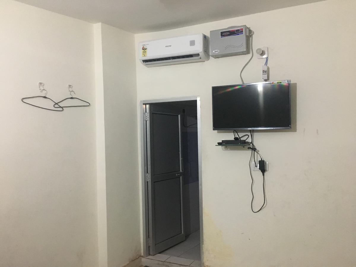 Oyo 12976 Hotel New Fiza Dzsammu Kültér fotó