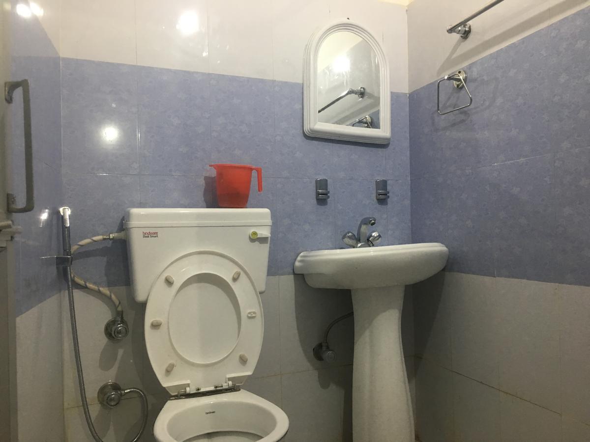 Oyo 12976 Hotel New Fiza Dzsammu Kültér fotó