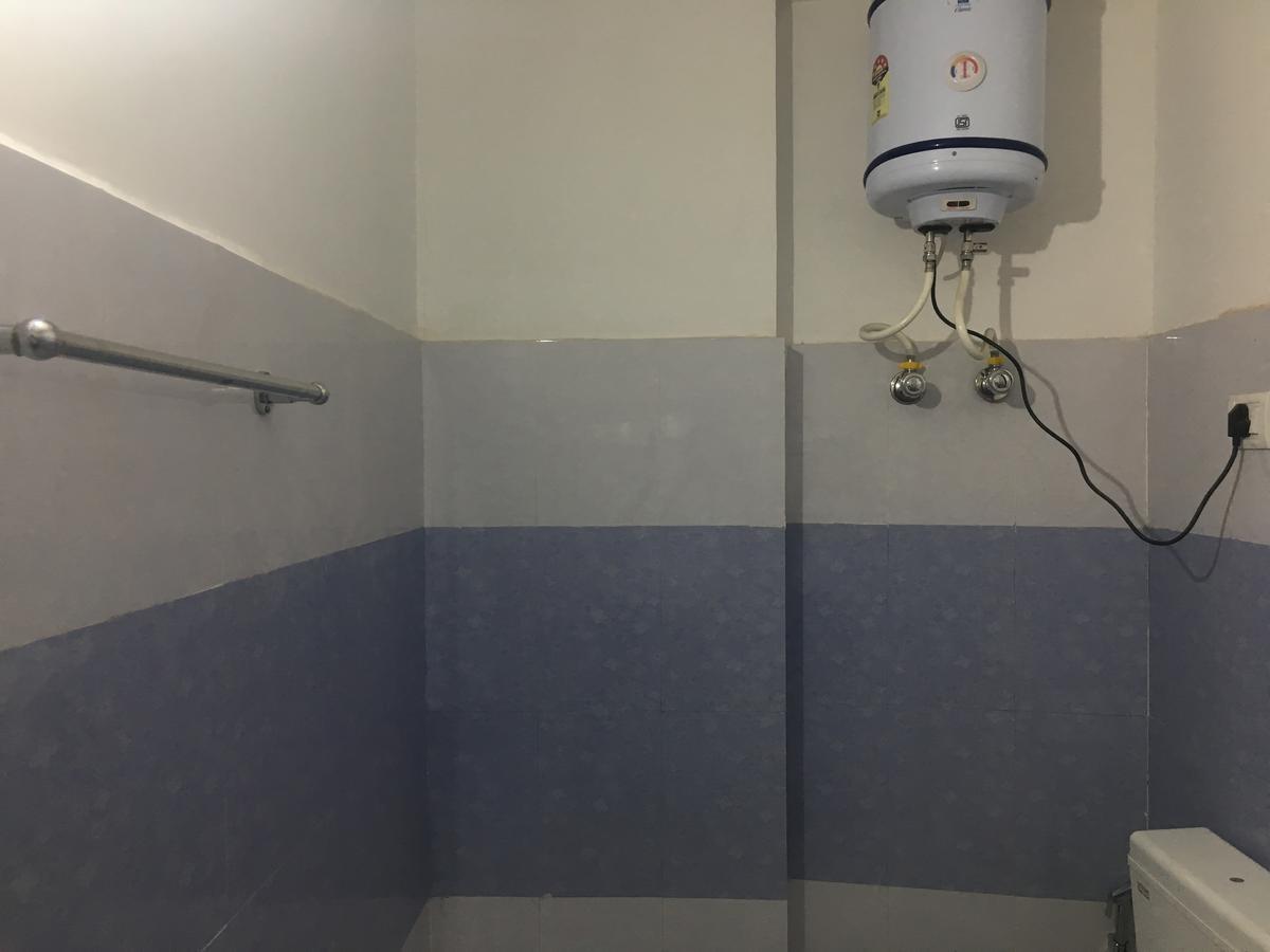 Oyo 12976 Hotel New Fiza Dzsammu Kültér fotó