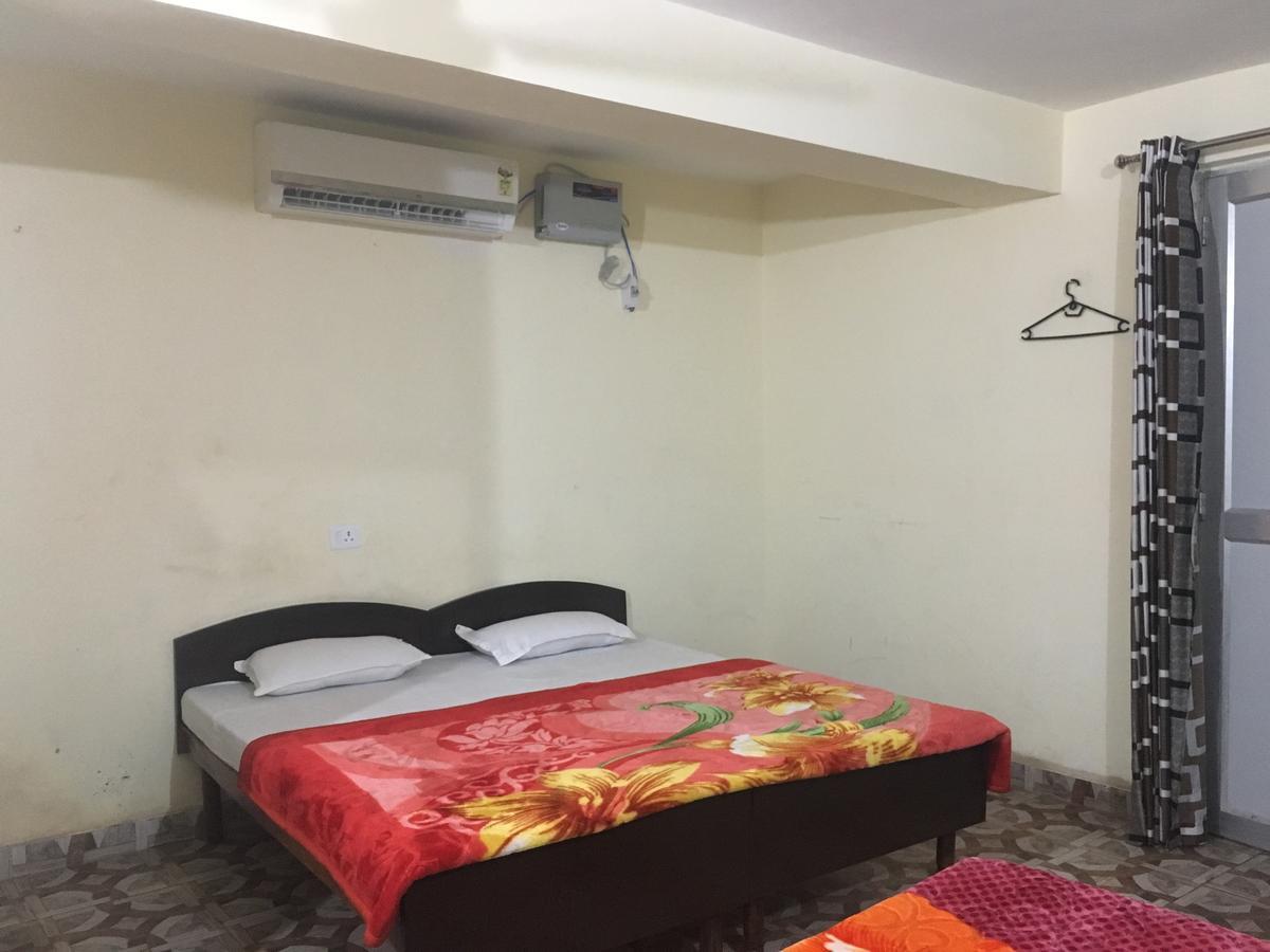 Oyo 12976 Hotel New Fiza Dzsammu Kültér fotó