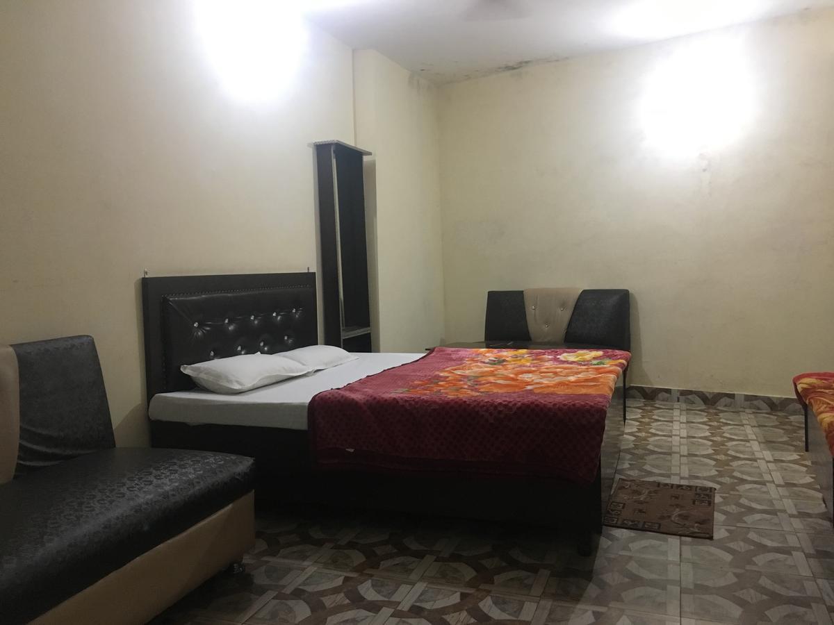 Oyo 12976 Hotel New Fiza Dzsammu Kültér fotó